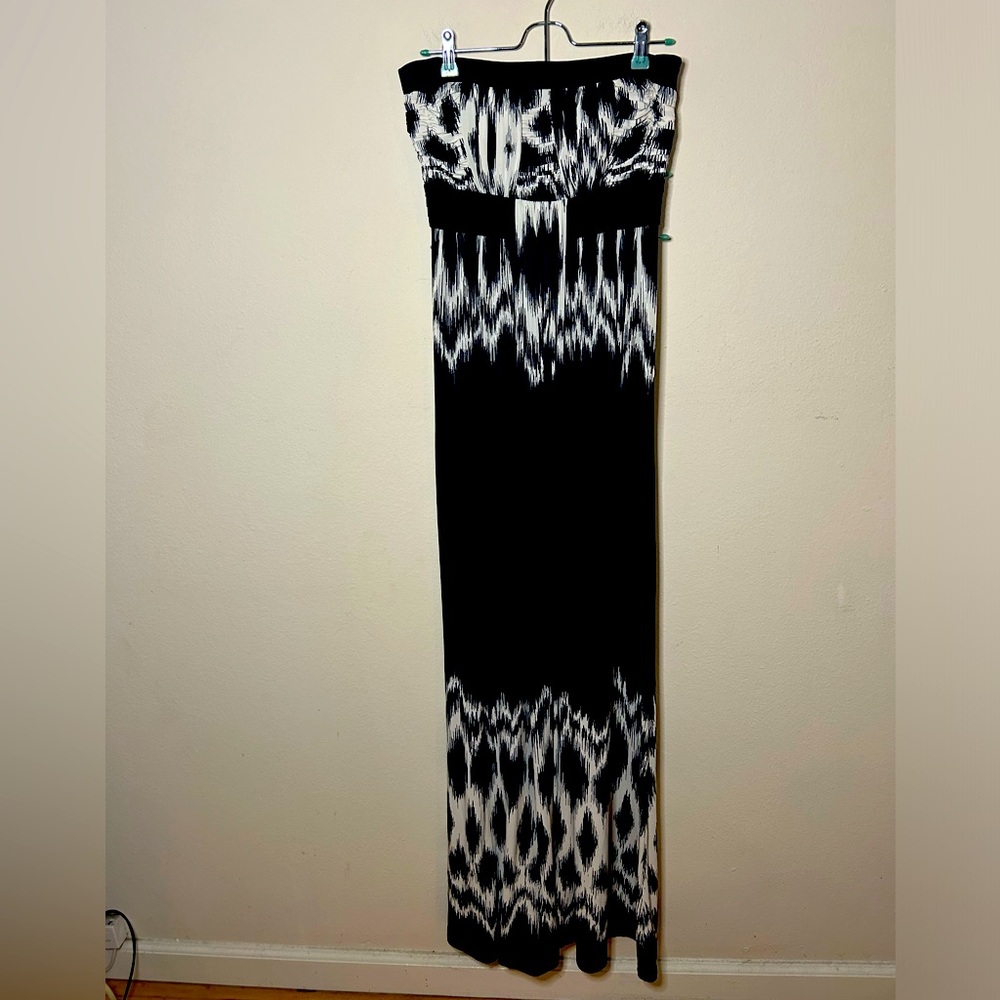 Max & Cleo Elegant Black Dress